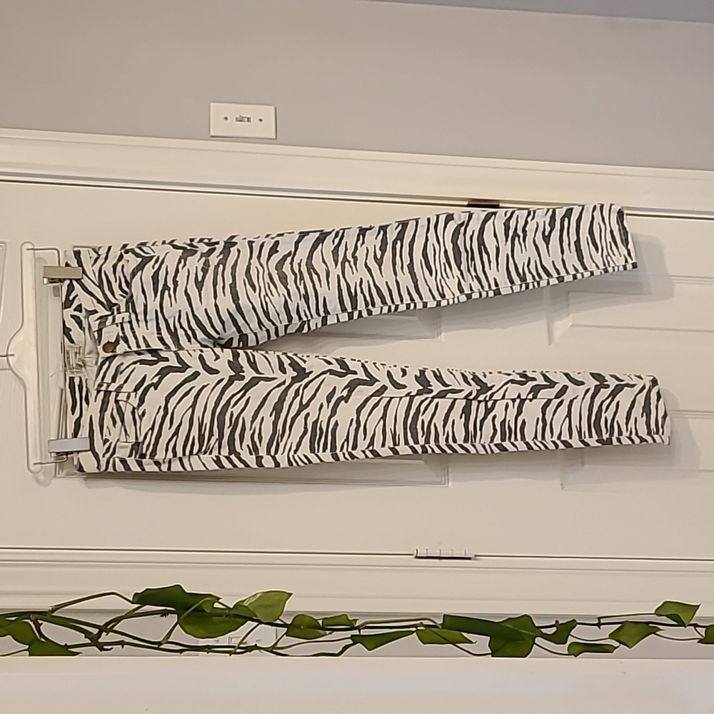 Current/ Elliott size 25 jeans